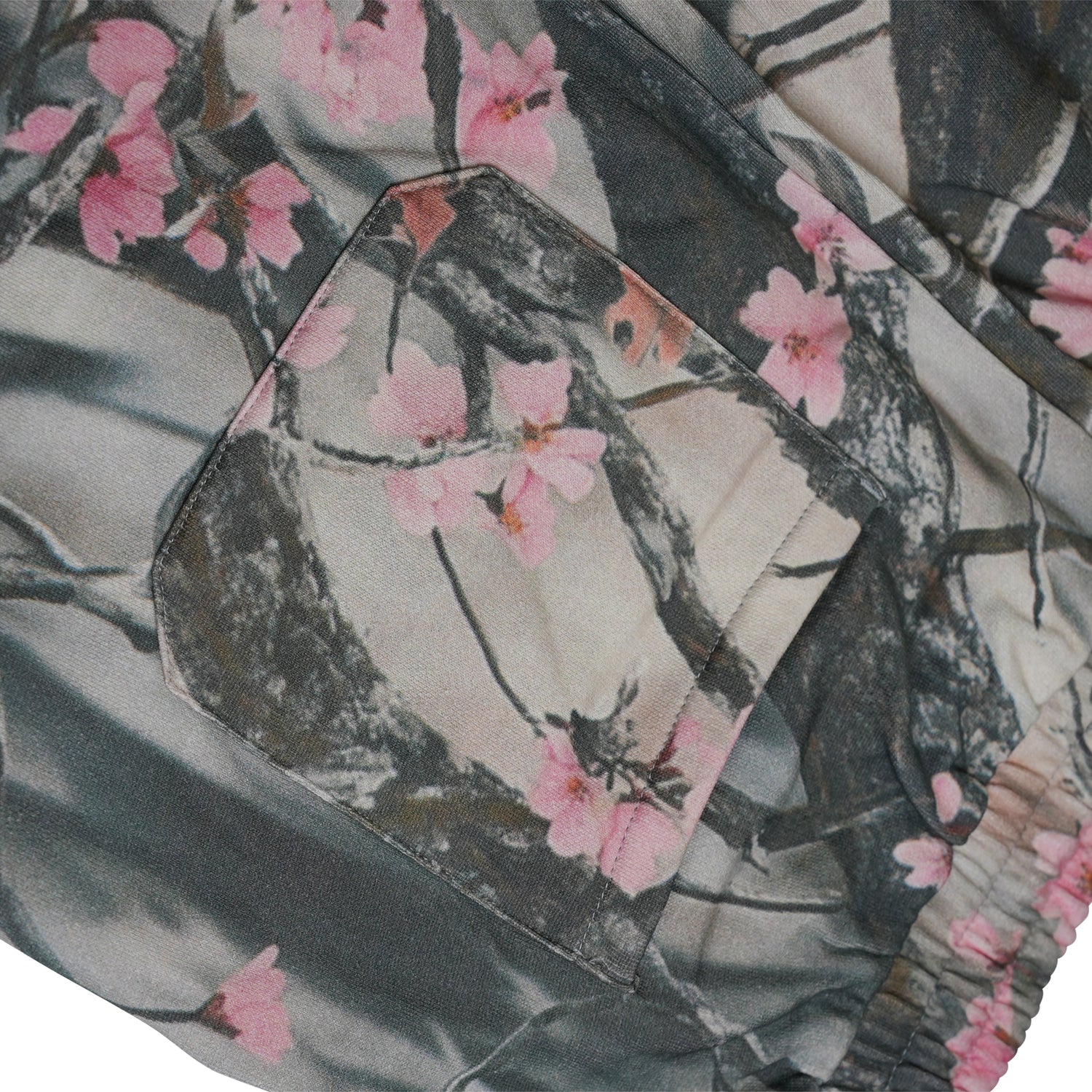 LRG EFFECTIVE SP26 FLEECE - CHERRY BLOSSOM TREE CAMO