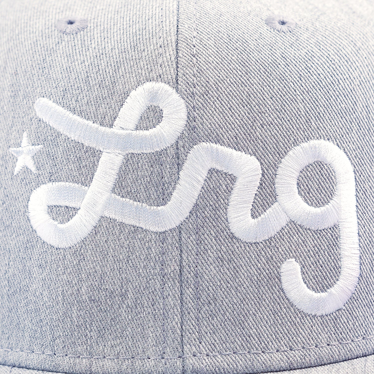 SCRIPT SNAPBACK - Grey/White