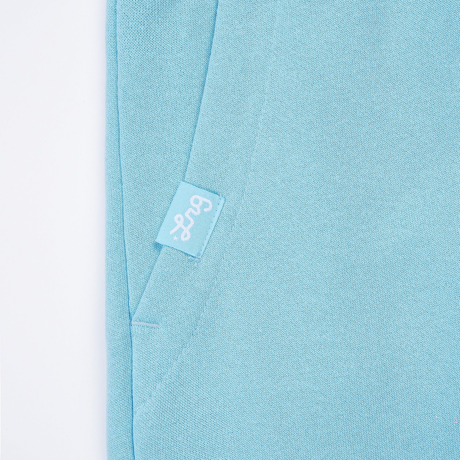 LIFTED SCRIPT SHORT - Carolina Blue