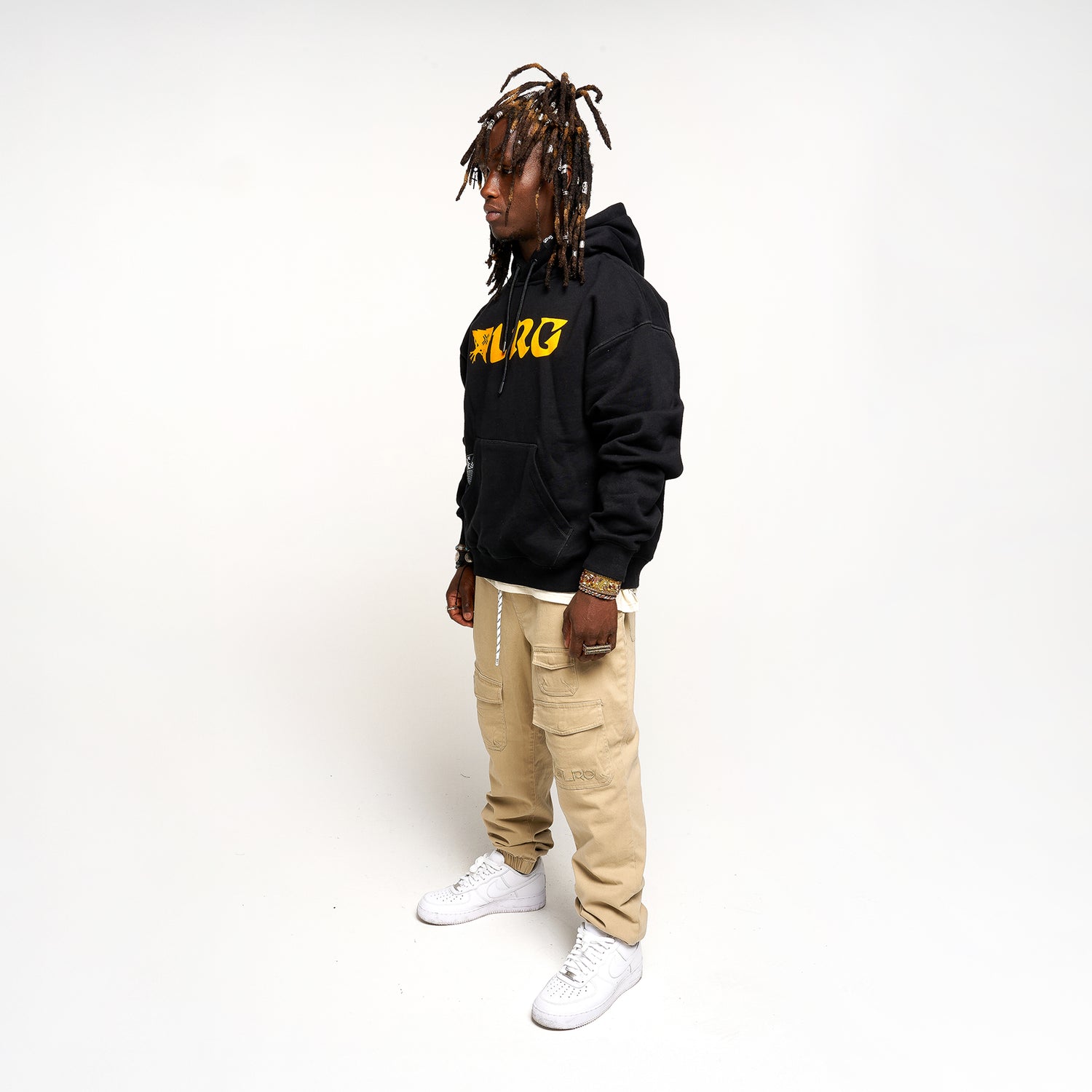 CREATED EQUAL PULLOVER HOODIE - BLACK