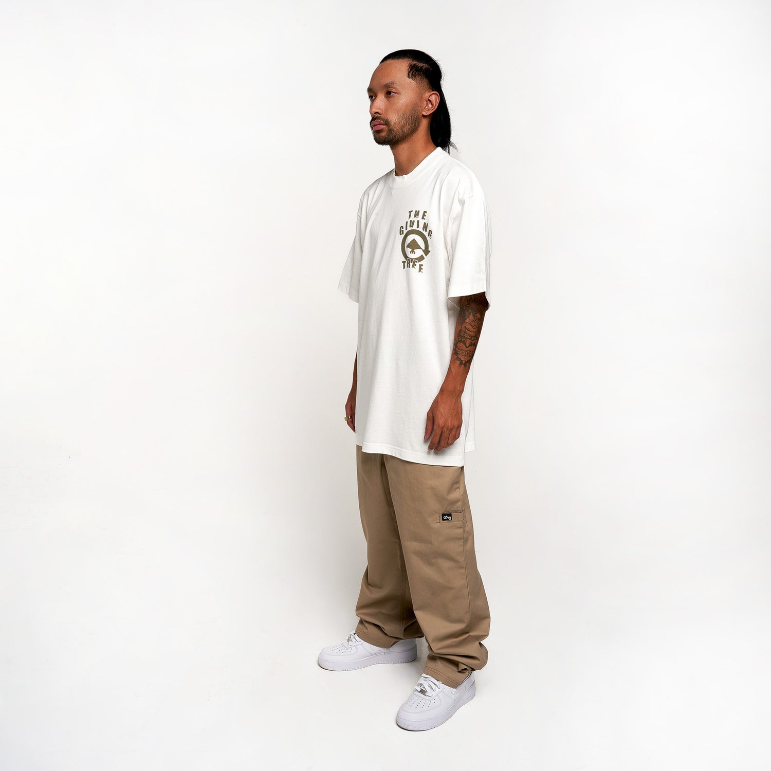 GIVING TREE TEE - WHITE