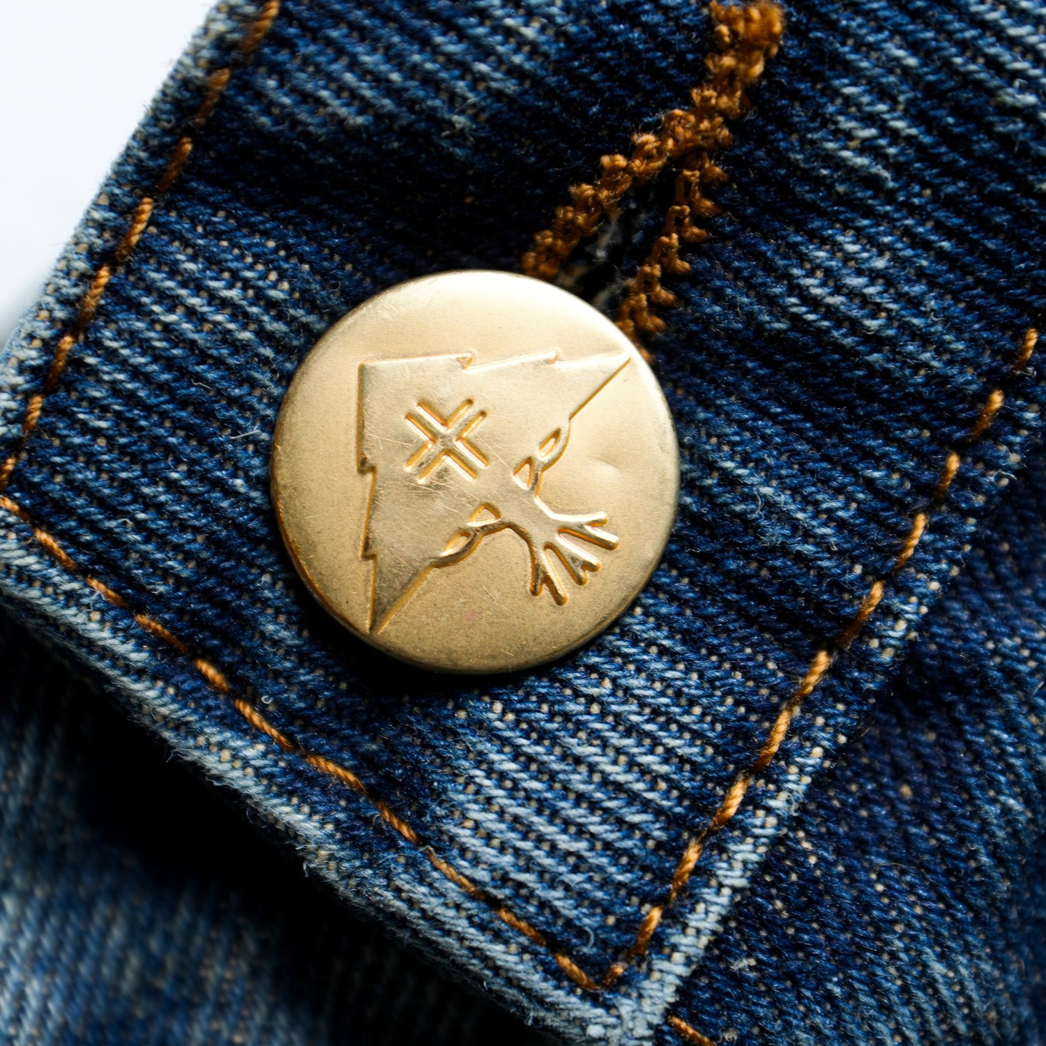 STAR POWER DENIM SHORTS - Dark Indigo Wash