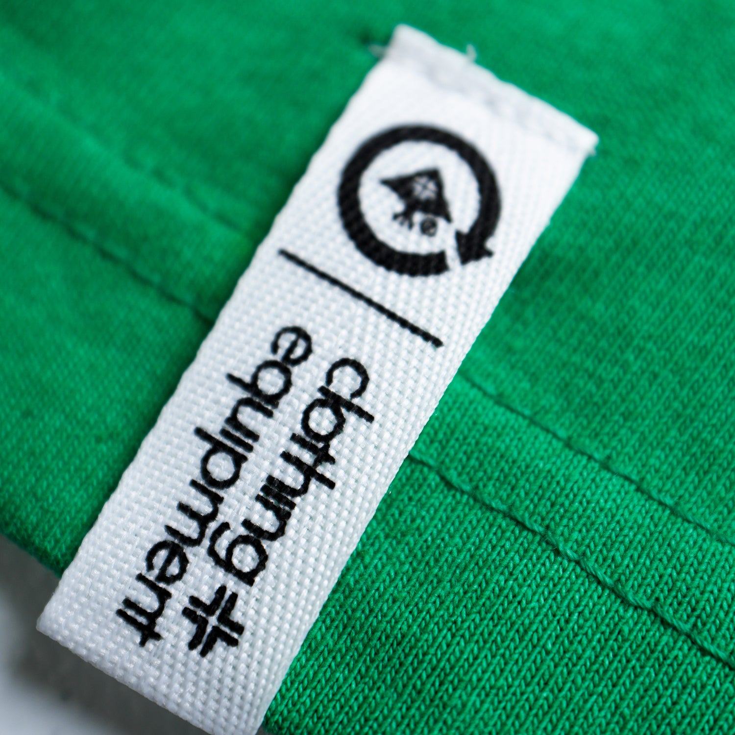 PINK ROOTS TEE - Kelly Green