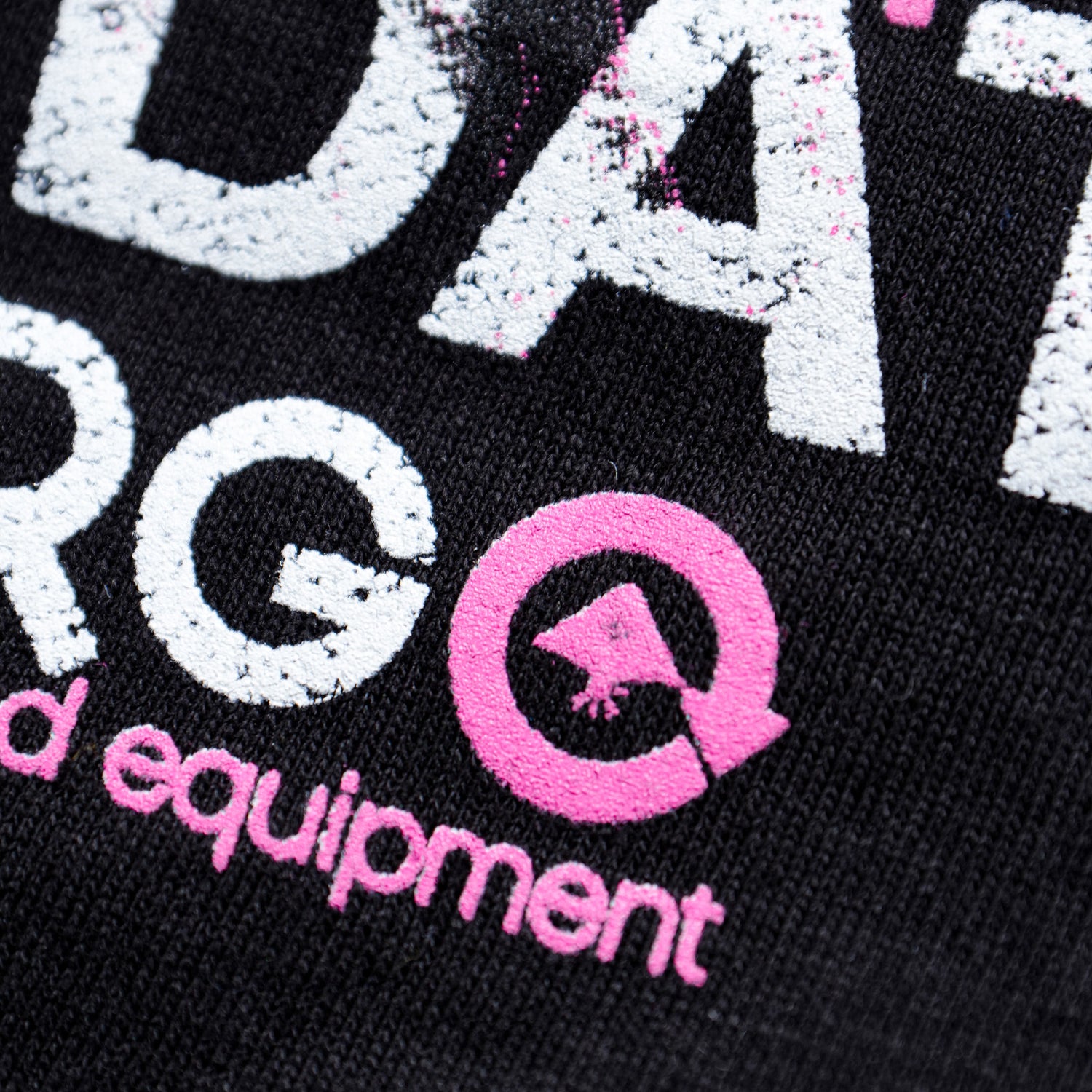 PINK ROOTS TEE - Black