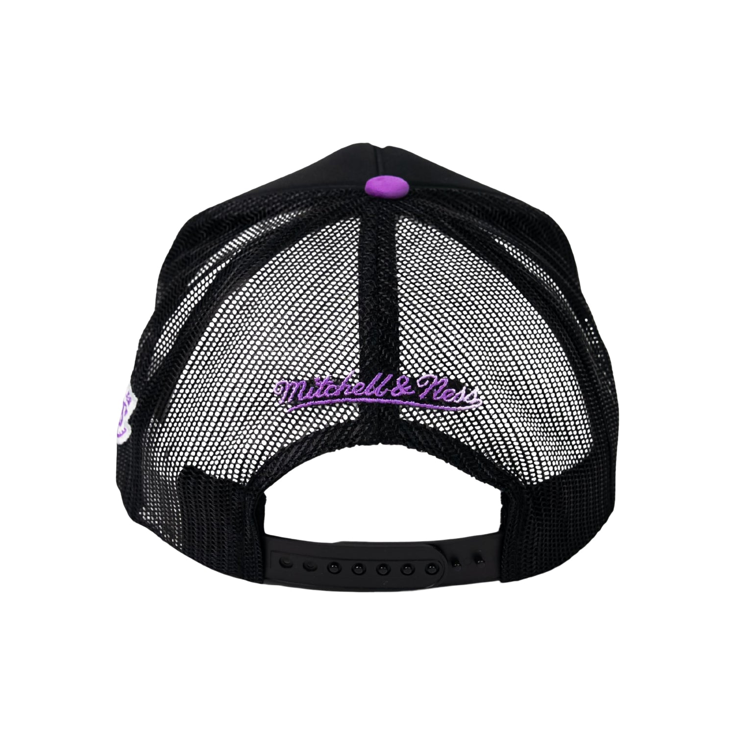 BUCKS SNAPBACK HAT