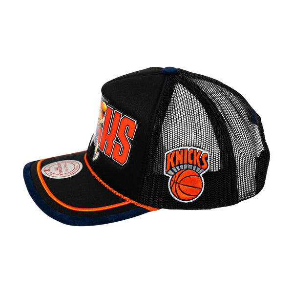 KNICKS SNAPBACK HAT